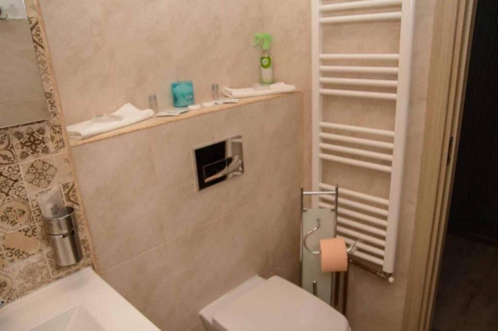 Colonial Touch Apartament Брашов Екстер'єр фото