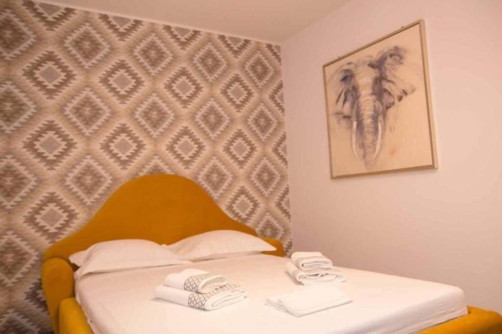 Colonial Touch Apartament Брашов Екстер'єр фото